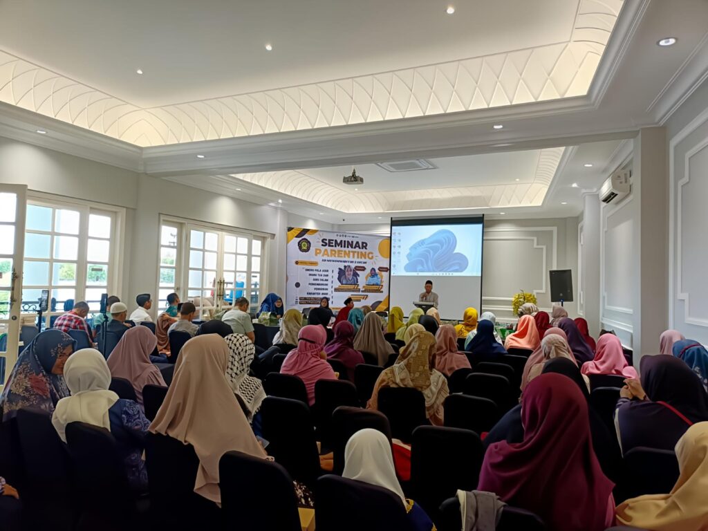 Wali Murid Antusias Meriahkan Seminar Parenting SD Muhammadiyah 2 Socah